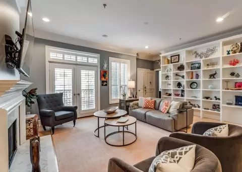2885 Woodside St #11-48, Dallas, TX 75204