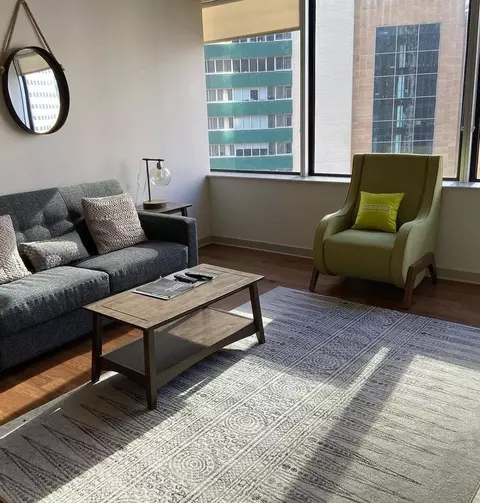 1525 Elm St #2577, Dallas, TX 75201