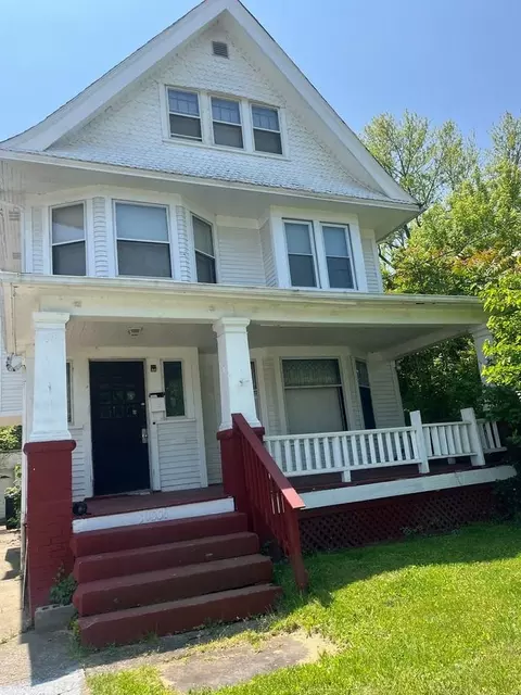 10006 Pierpont Ave, Cleveland, OH 44108
