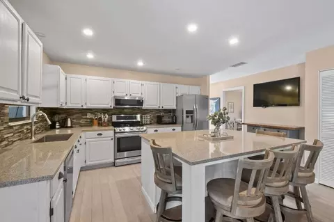 15739 75th Way N, Palm Beach Gardens, FL 33418