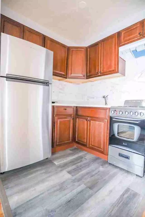 6956 N Ashland Blvd #2, Chicago, IL 60626