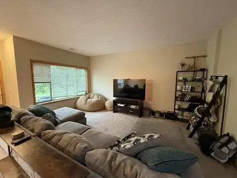 7884 Gotland Ln, Lino Lakes, MN 55014
