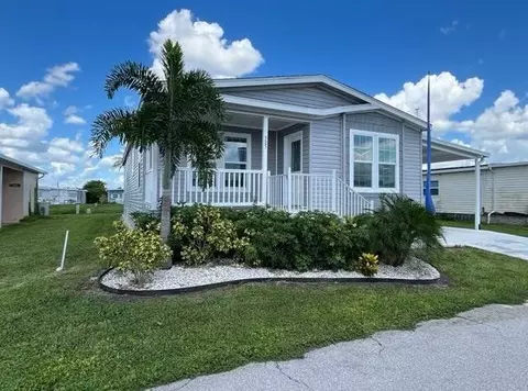 385 Jose Gaspar Dr, North Fort Myers, FL 33917