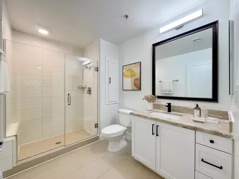 6138 Franklin Ave, Los Angeles, CA 90028