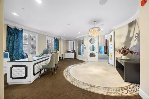 6138 Franklin Ave, Los Angeles, CA 90028