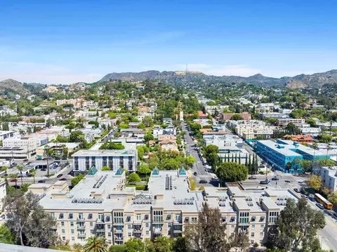 6138 Franklin Ave, Los Angeles, CA 90028