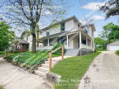 201 Benjamin Ave SE, Grand Rapids, MI 49506