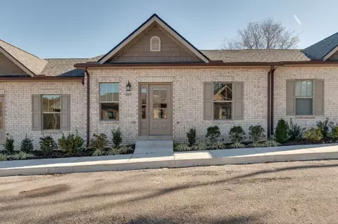 203 Bancroft Ml, Columbia, TN 38401