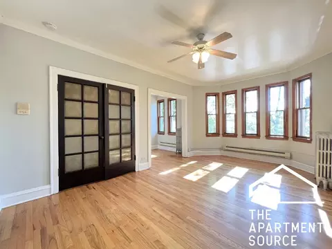 4631 N Paulina St #303, Chicago, IL 60640