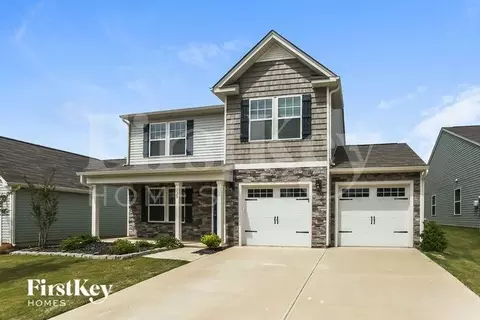 220 Hidden Lakes Rd, Statesville, NC 28677