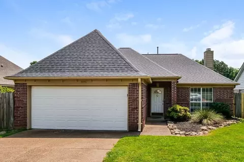 3846 Walden Meadow Dr, Memphis, TN 38135