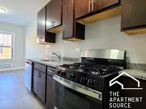 630 W Cornelia Ave #N3, Chicago, IL 60657