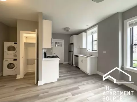 n janssen ave, Chicago, IL 60613