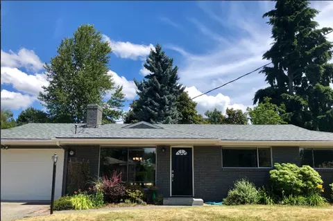 654 Jefferson Ave NE, Renton, WA 98056