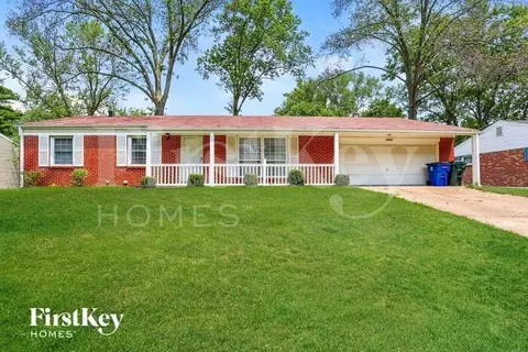 12431 Sparrowwood Dr, Saint Louis, MO 63146