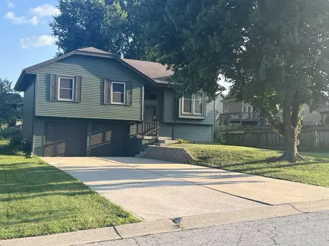 1701 NE Patterson Dr #NA, Lees Summit, MO 64086