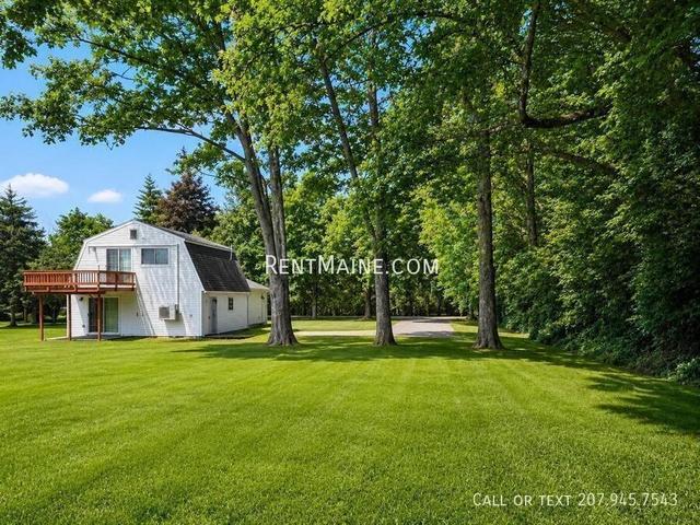 101 Kennebec Rd, Hampden, ME 04444