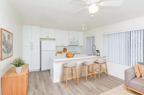 1251 Parker Pl #2I, San Diego, CA 92109