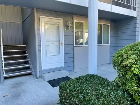 8325 Cirque Dr W #2, University Place, WA 98467