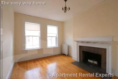 2 Ware St #101, Cambridge, MA 02138