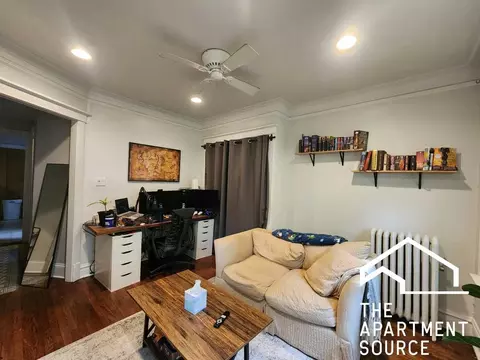 3117 N Orchard St #2E, Chicago, IL 60657