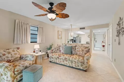 neapolitan ln, Naples, FL 34103