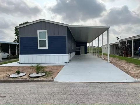 1601 S Airport Dr #283, Weslaco, TX 78596