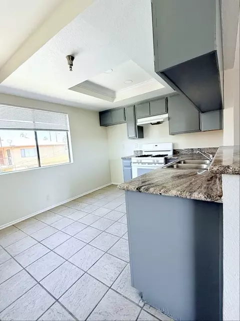 12516 Kornblum Ave #2, Hawthorne, CA 90250