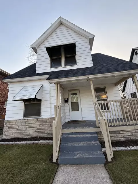129 N Olive St, South Bend, IN 46628