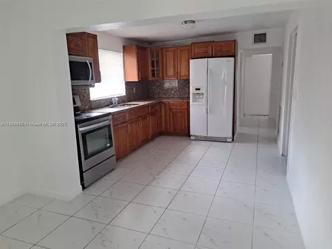 3708 SW 58th Ave, Pembroke Park, FL 33023