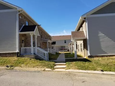 150 Mayhew Rd # C6, Clarksville, TN 37040