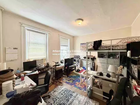 1840 Commonwealth Ave #8, Boston, MA 02135