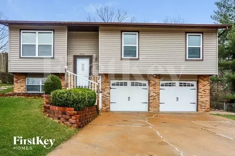 1954 Chippendale Ln, Imperial, MO 63052