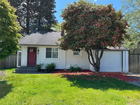 745 N 92nd St, Seattle, WA 98103