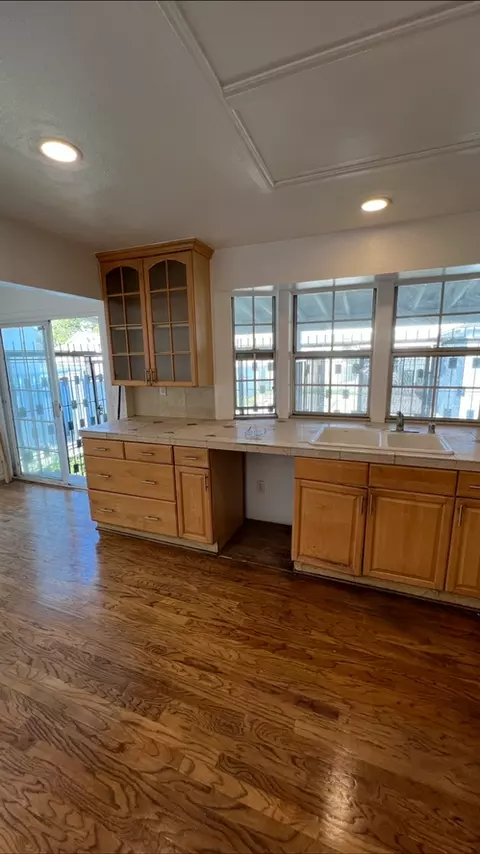 A St, Ladera Heights, CA 90230