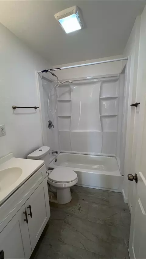 A St, Ladera Heights, CA 90230 photo 16