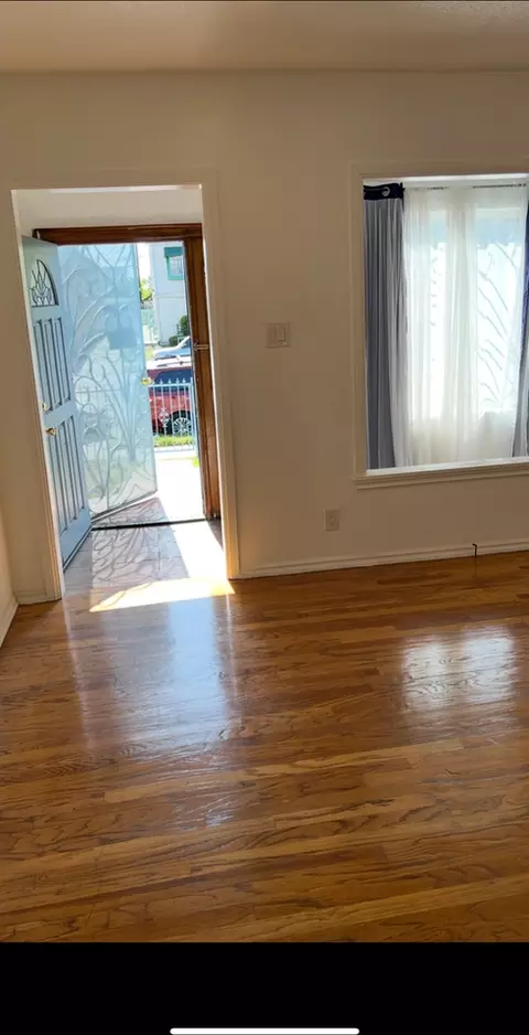 A St, Ladera Heights, CA 90230 photo 2
