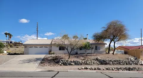 3040 Crater Dr #NA, Lake Havasu City, AZ 86404