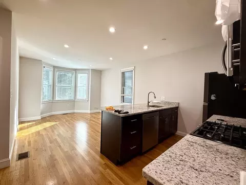 17 Plymouth St #1A, Cambridge, MA 02141