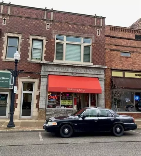 147 W Market St #A, Orrville, OH 44667