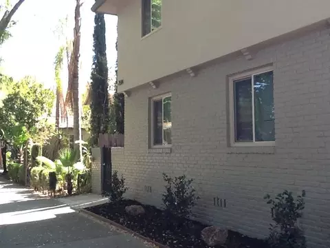 2514 Q St #2, Sacramento, CA 95816