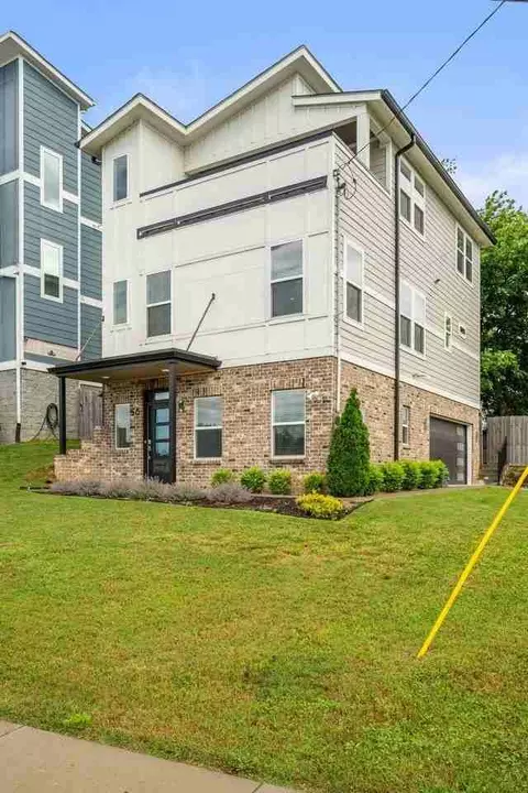 56 Twin St, Nashville, TN 37209