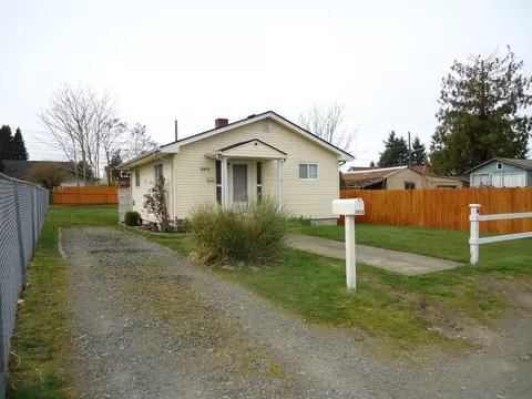 6410 S Prospect St, Tacoma, WA 98409