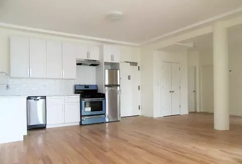 102 Fulton St #9A, New York, NY 10038