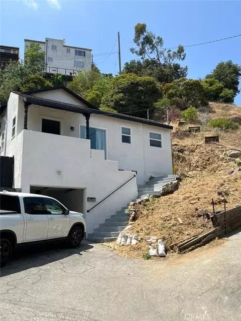 6901 Cahuenga Park Trl, Los Angeles, CA 90068