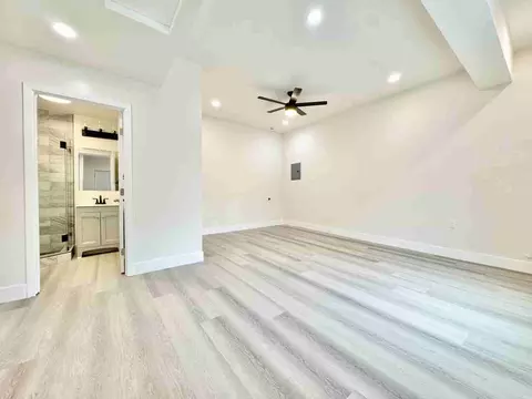 12814 Pacific Ave #1, Los Angeles, CA 90066