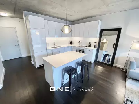 Undisclosed, Chicago, IL 60654