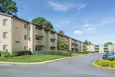 6024 Surrey Square Ln, District Heights, MD 20747