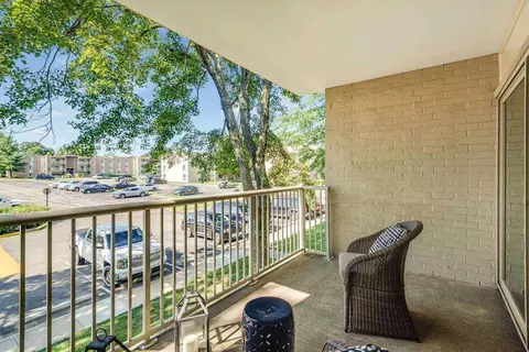 6024 Surrey Square Ln, District Heights, MD 20747