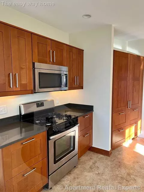 200 Larch Rd #1, Cambridge, MA 02138